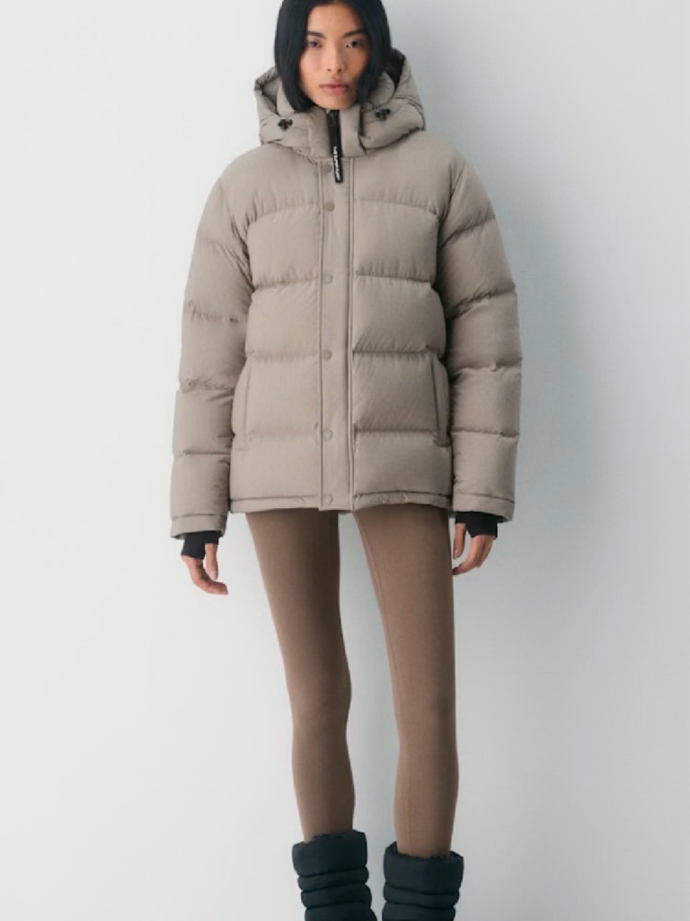 TNA ARITZIA Super Puff Jacket in Taupe XXS/XXXS
